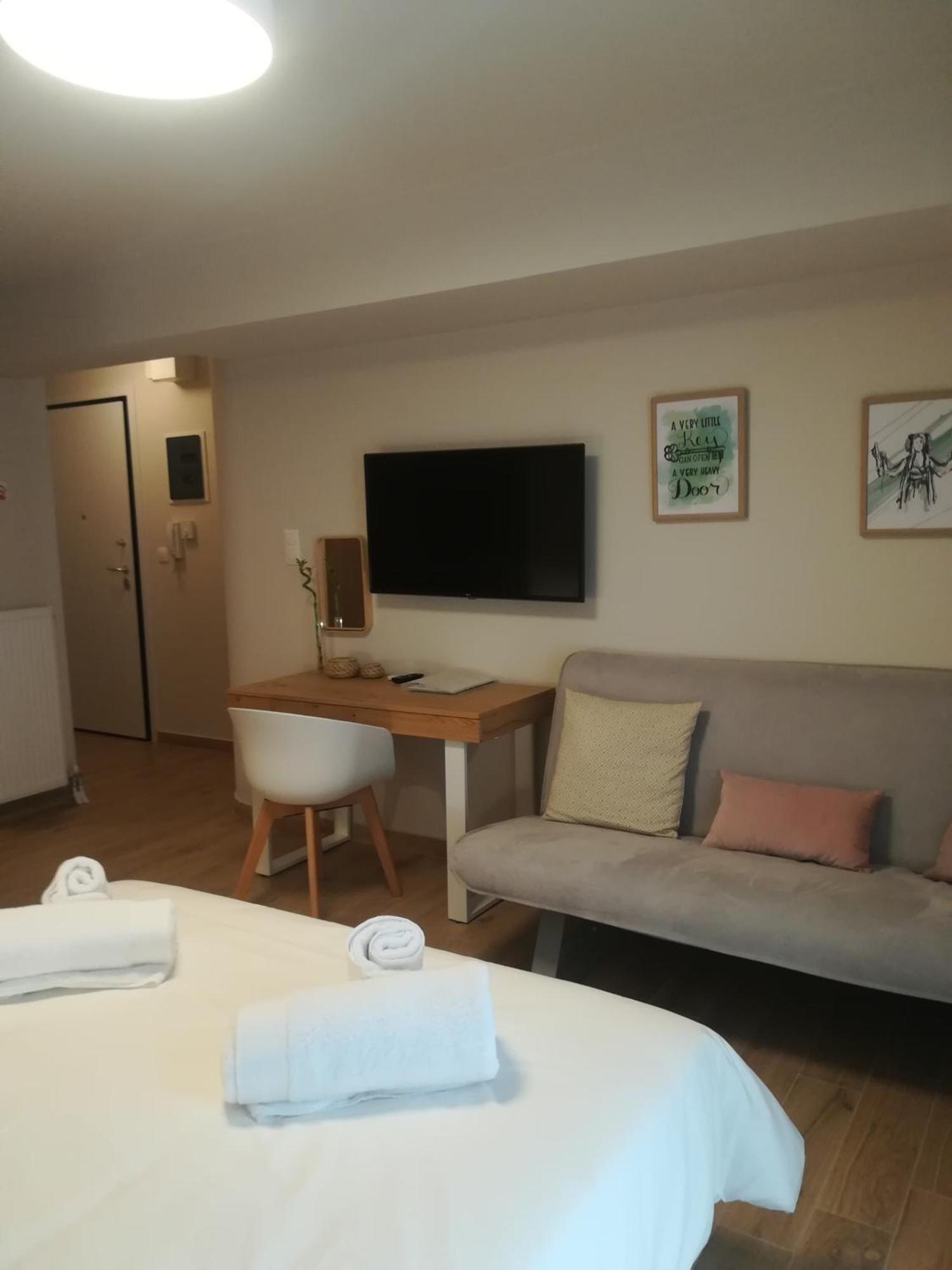 Olympus Residence Atena Cameră foto